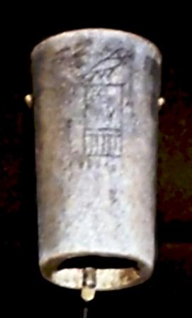 Hotepschemoey, cilinder van bot