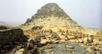 pyramid Sahure