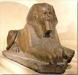 De Sphinx van rood graniet uit Tanis en is