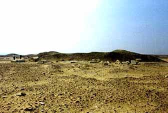 De piramide van Chendjer, ten zuiden van Sakkara